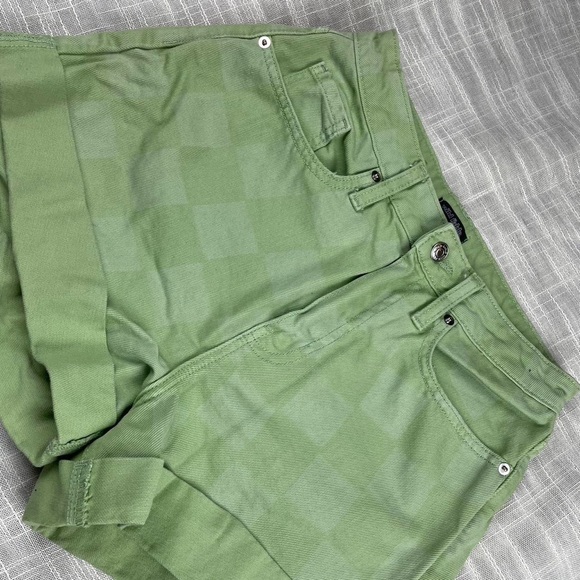 Checkered green shorts - Picture 4 of 4
